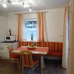 Haus Zerza 도르프가스테인